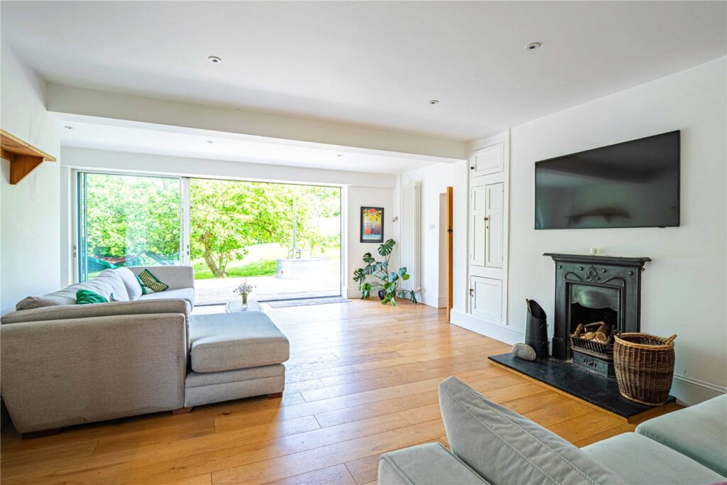 Long Marston Road, Cheddington